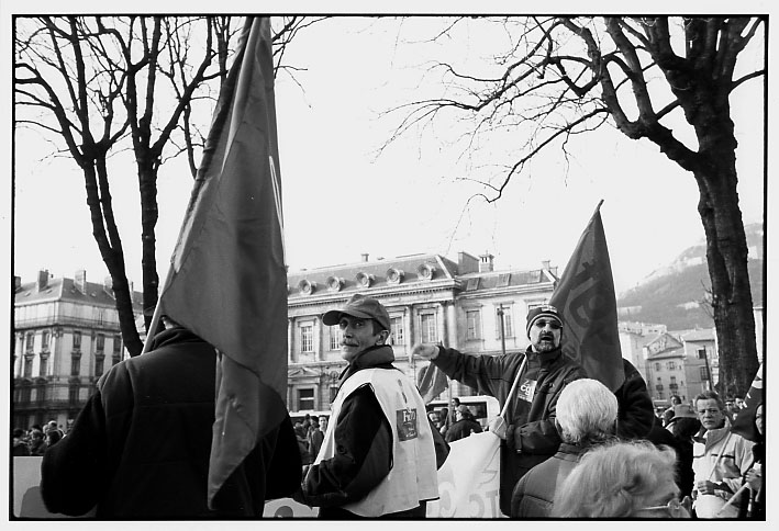 manif grenoble 35h, 4/18