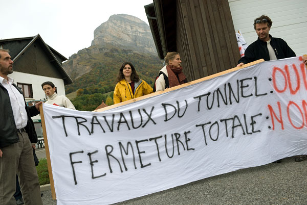 manif anti fermeture tunnel, 3/16